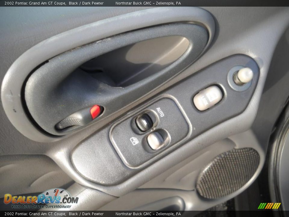 2002 Pontiac Grand Am GT Coupe Black / Dark Pewter Photo #16