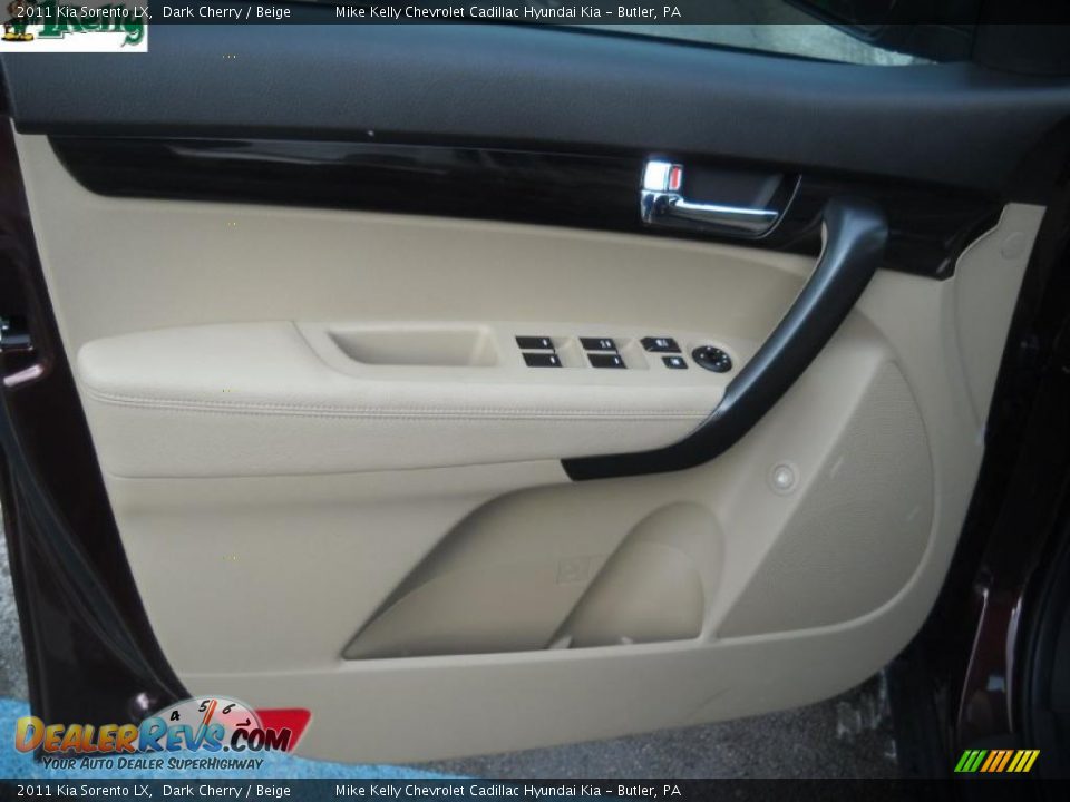 Door Panel of 2011 Kia Sorento LX Photo #8