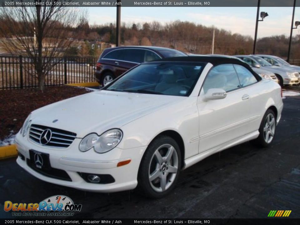 Front 3/4 View of 2005 Mercedes-Benz CLK 500 Cabriolet Photo #1