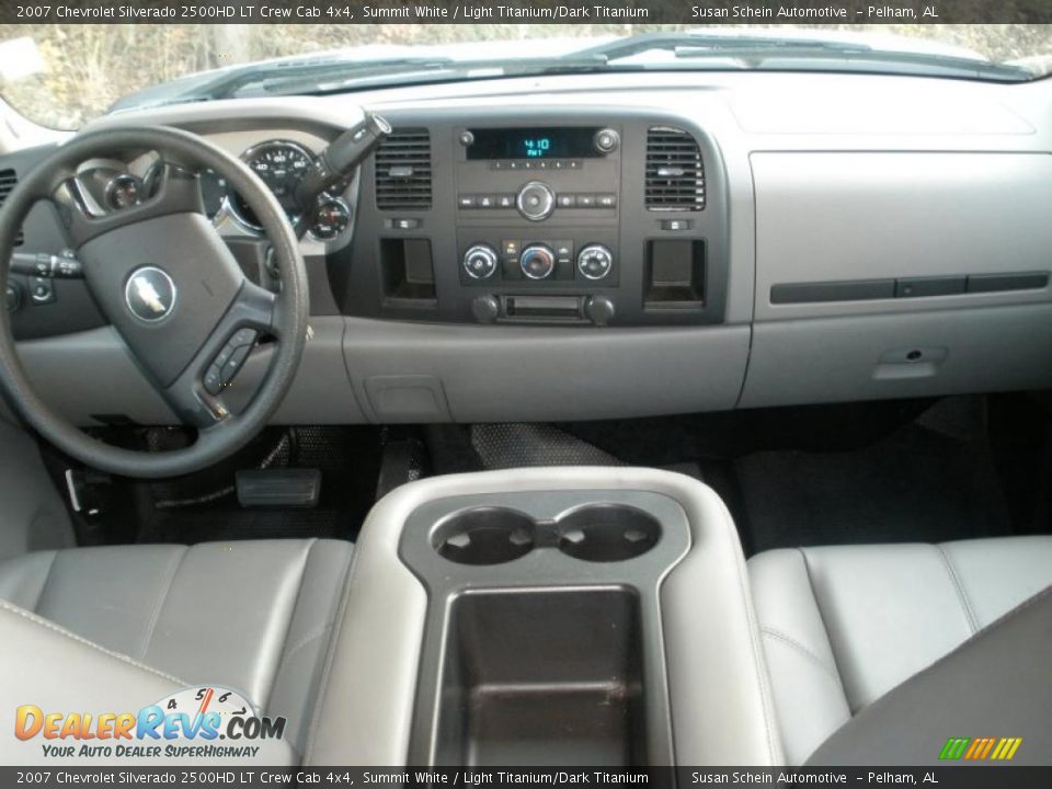 Light Titanium/Dark Titanium Interior - 2007 Chevrolet Silverado 2500HD LT Crew Cab 4x4 Photo #22