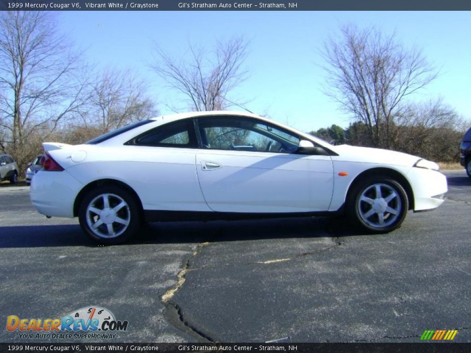 1999 Mercury Cougar V6 Vibrant White / Graystone Photo #8