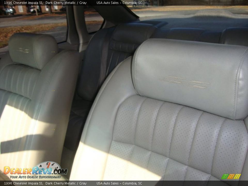 Gray Interior - 1996 Chevrolet Impala SS Photo #25