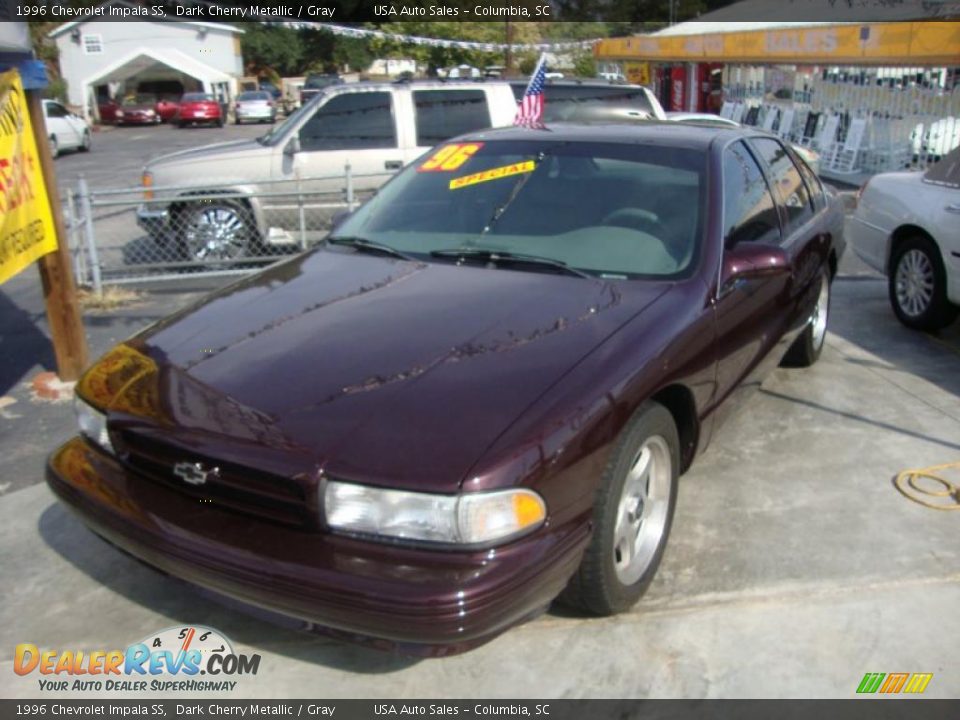 Front 3/4 View of 1996 Chevrolet Impala SS Photo #29