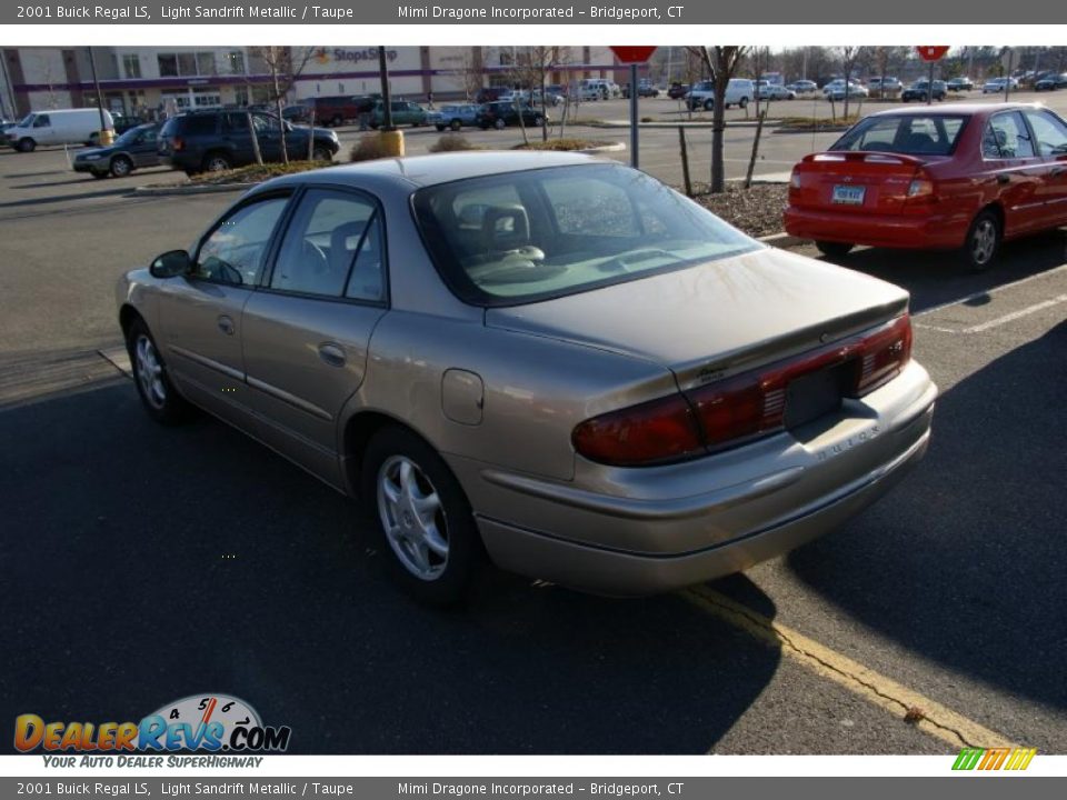 2001 Buick Regal LS Light Sandrift Metallic / Taupe Photo #6