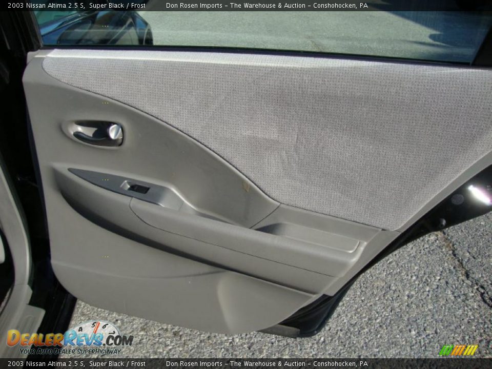2003 Nissan Altima 2.5 S Super Black / Frost Photo #23