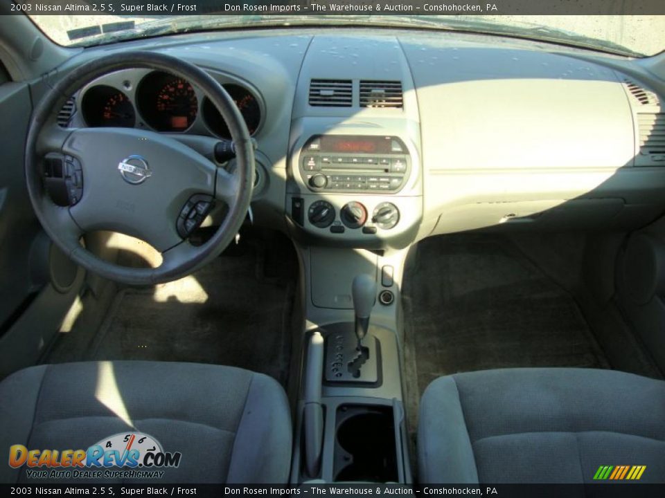 2003 Nissan Altima 2.5 S Super Black / Frost Photo #26