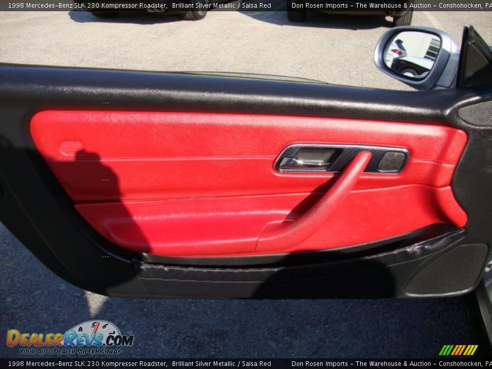 Door Panel of 1998 Mercedes-Benz SLK 230 Kompressor Roadster Photo #14