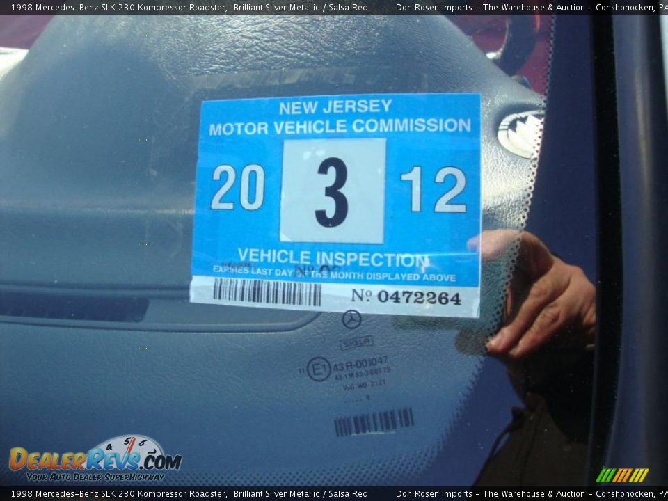 1998 Mercedes-Benz SLK 230 Kompressor Roadster Brilliant Silver Metallic / Salsa Red Photo #31