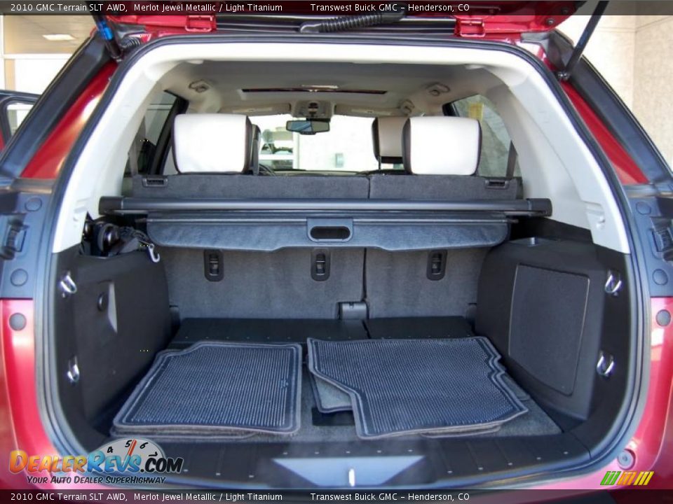 2010 GMC Terrain SLT AWD Trunk Photo #10