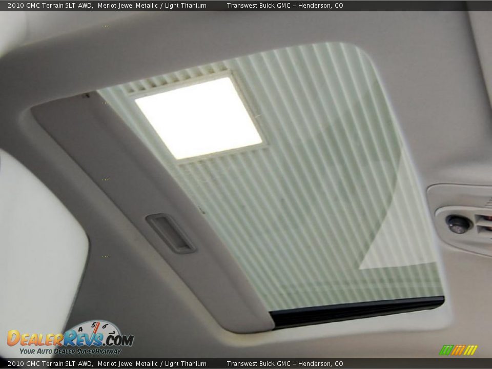 Sunroof of 2010 GMC Terrain SLT AWD Photo #22