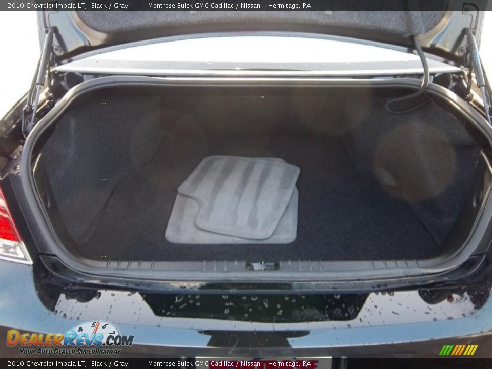 2010 Chevrolet Impala LT Black / Gray Photo #15