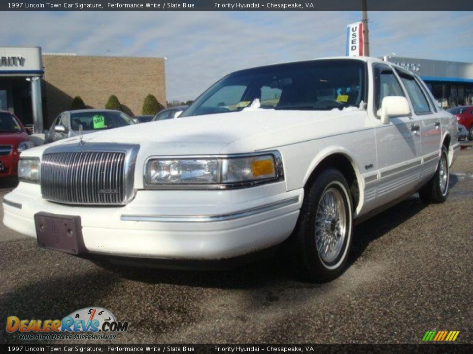 1997 Lincoln Town Car Signature Performance White / Slate Blue Photo #1