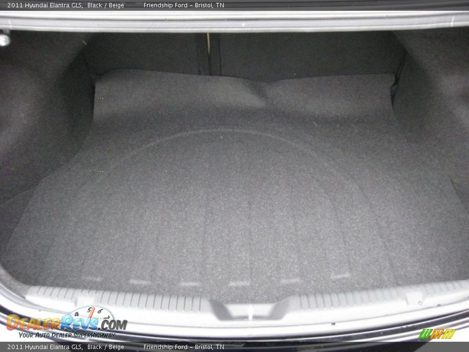 2011 Hyundai Elantra GLS Trunk Photo #11