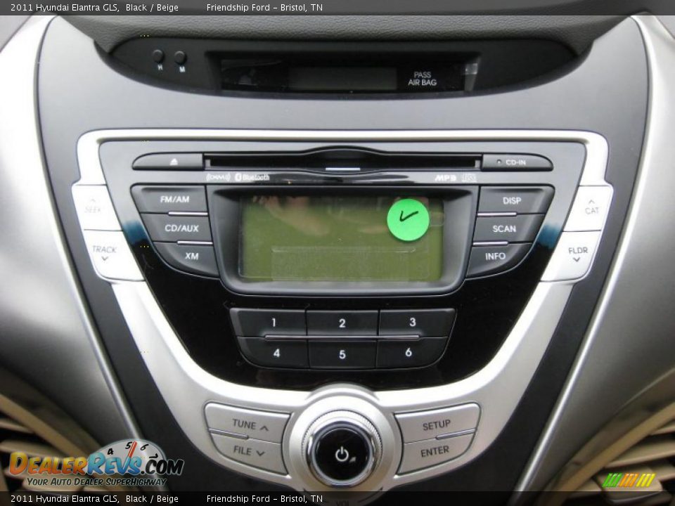 Controls of 2011 Hyundai Elantra GLS Photo #25