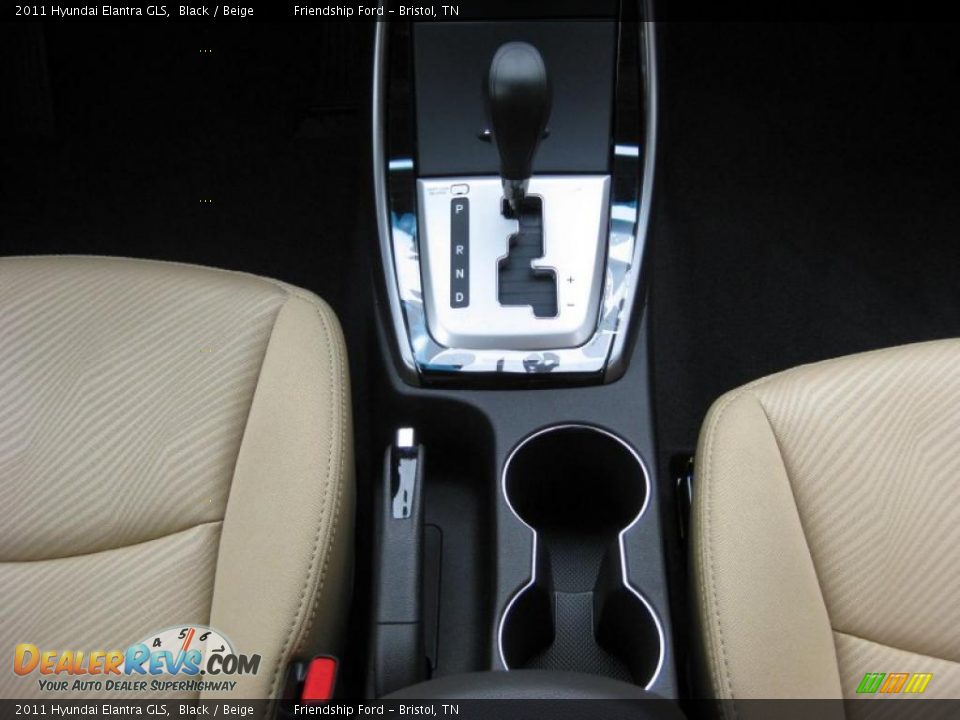 2011 Hyundai Elantra GLS Shifter Photo #27