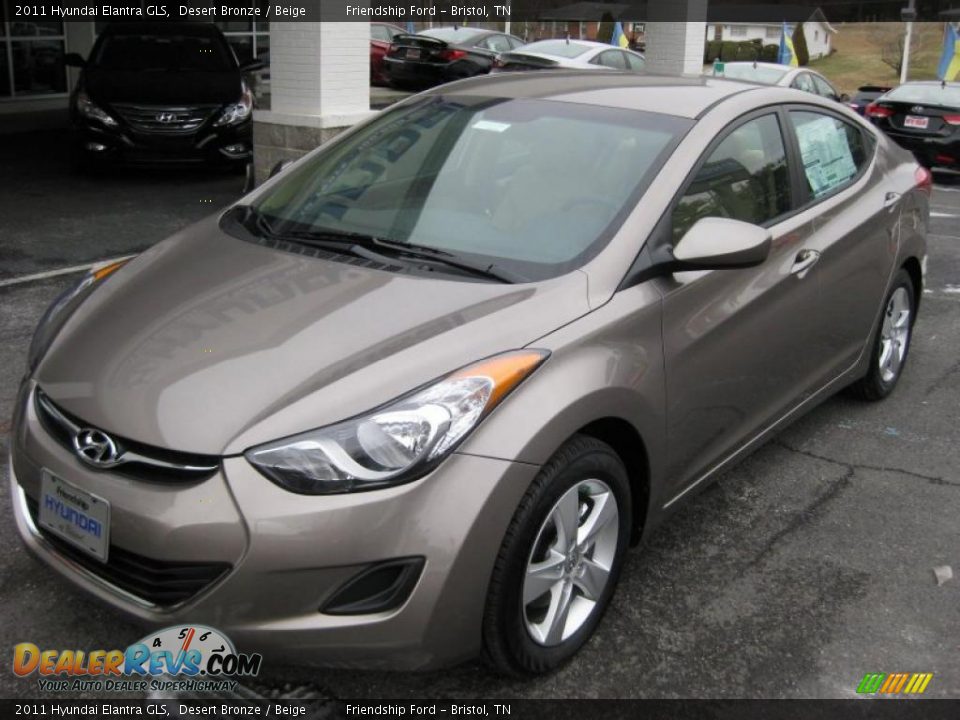 Front 3/4 View of 2011 Hyundai Elantra GLS Photo #2