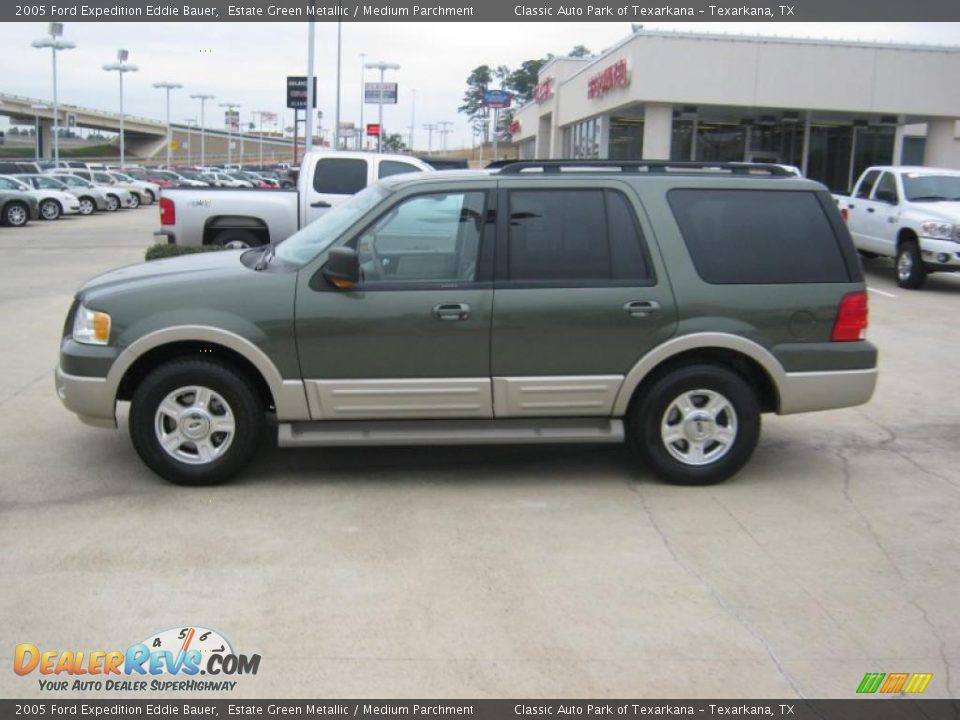 2005 Ford Expedition Eddie Bauer Estate Green Metallic / Medium Parchment Photo #2