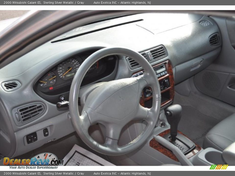 Gray Interior - 2000 Mitsubishi Galant ES Photo #9