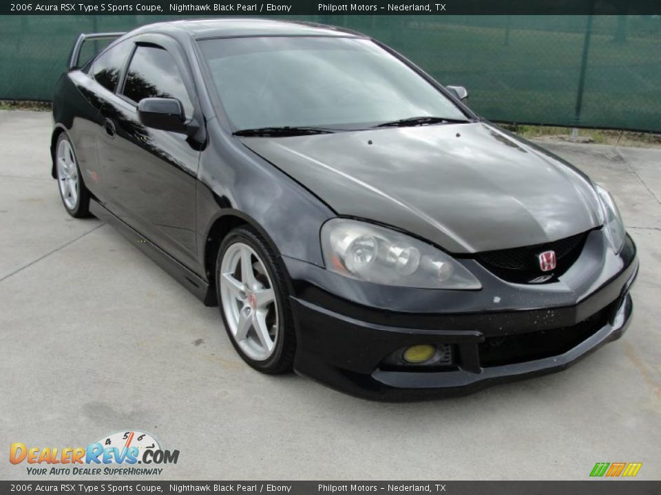 Front 3/4 View of 2006 Acura RSX Type S Sports Coupe Photo #1