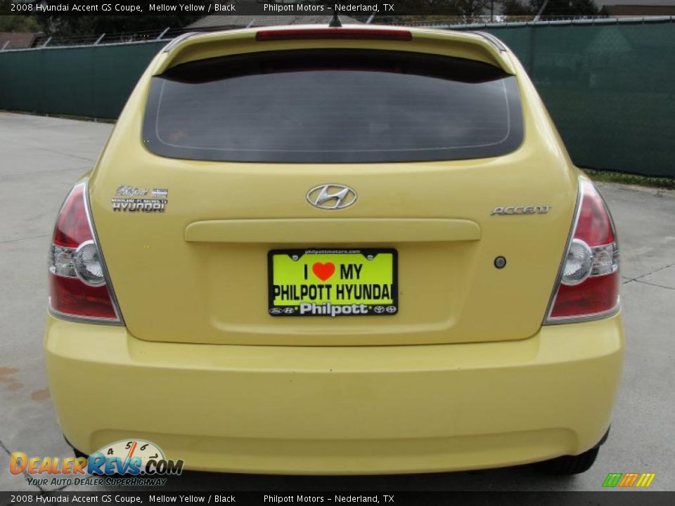 2008 Hyundai Accent GS Coupe Mellow Yellow / Black Photo #4