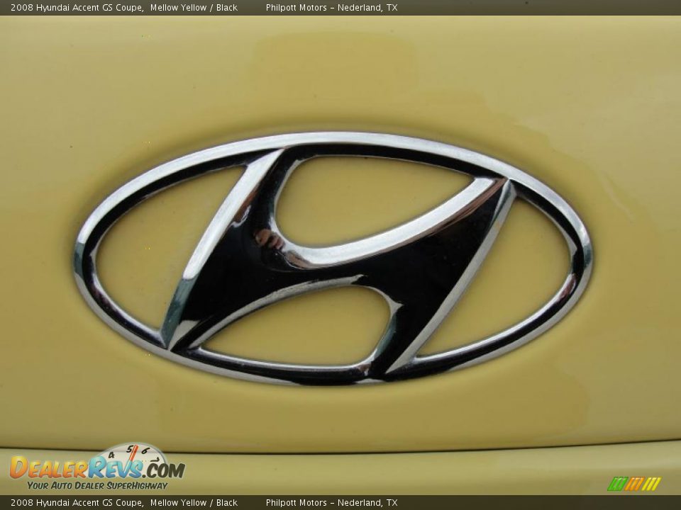 2008 Hyundai Accent GS Coupe Mellow Yellow / Black Photo #24