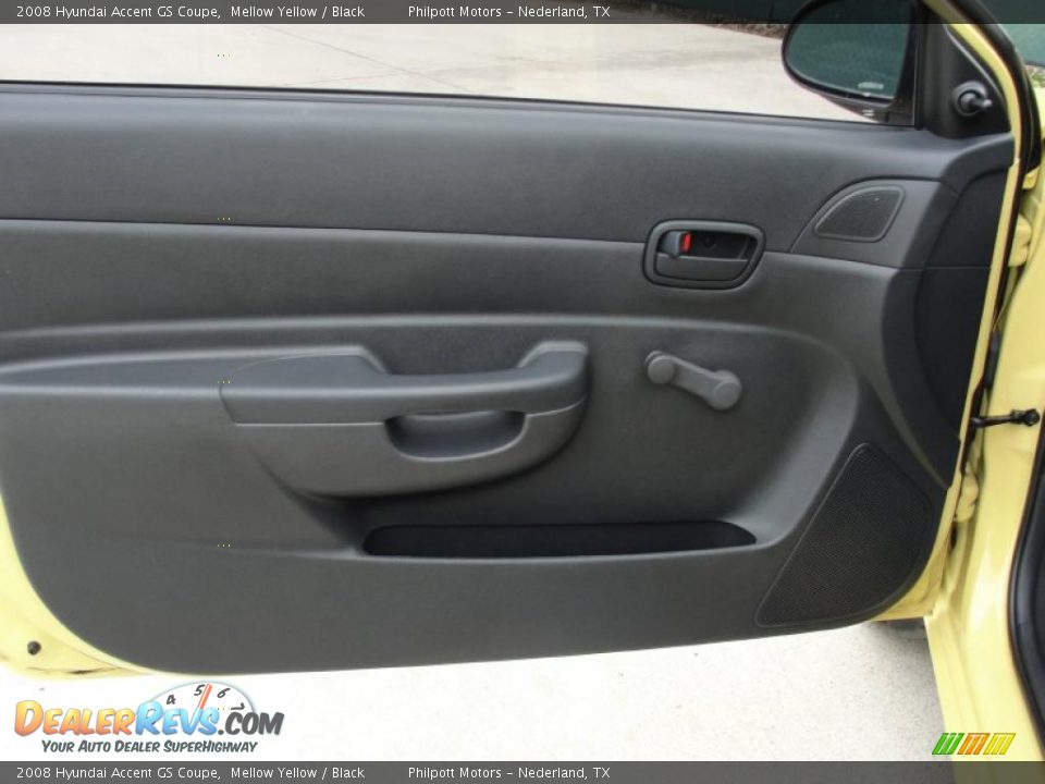 2008 Hyundai Accent GS Coupe Mellow Yellow / Black Photo #36