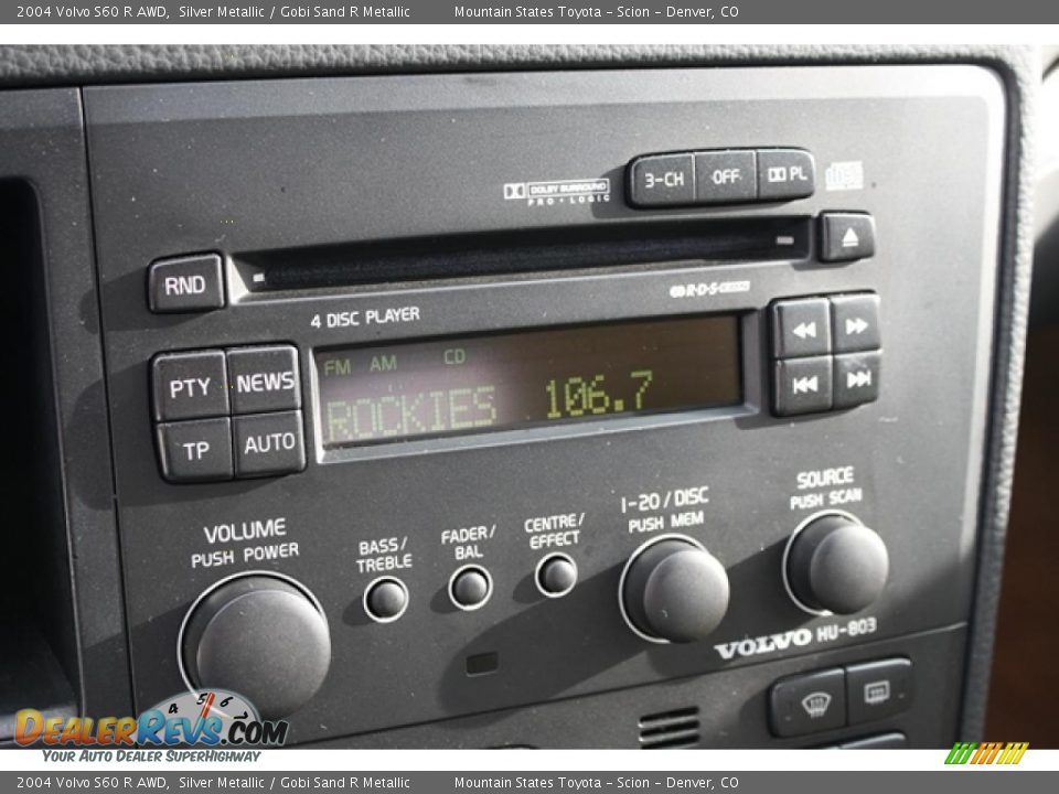 Controls of 2004 Volvo S60 R AWD Photo #19