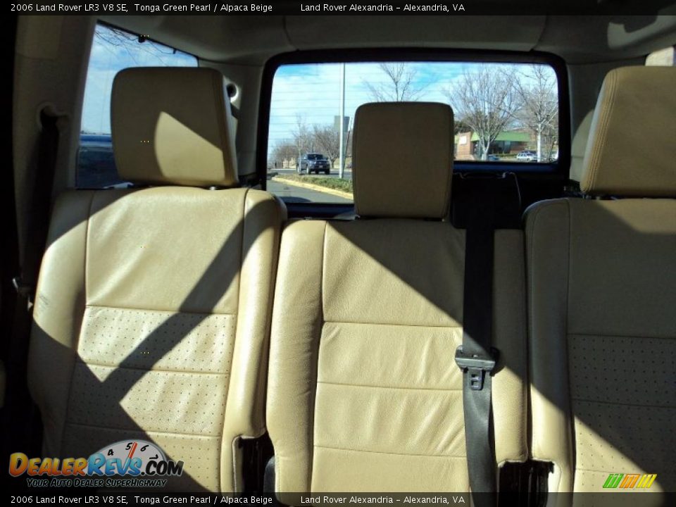 2006 Land Rover LR3 V8 SE Tonga Green Pearl / Alpaca Beige Photo #16