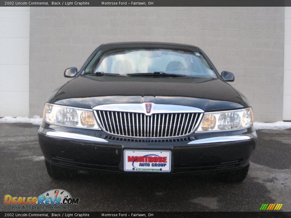 2002 Lincoln Continental Black / Light Graphite Photo #7