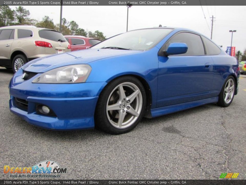 Front 3/4 View of 2005 Acura RSX Type S Sports Coupe Photo #3