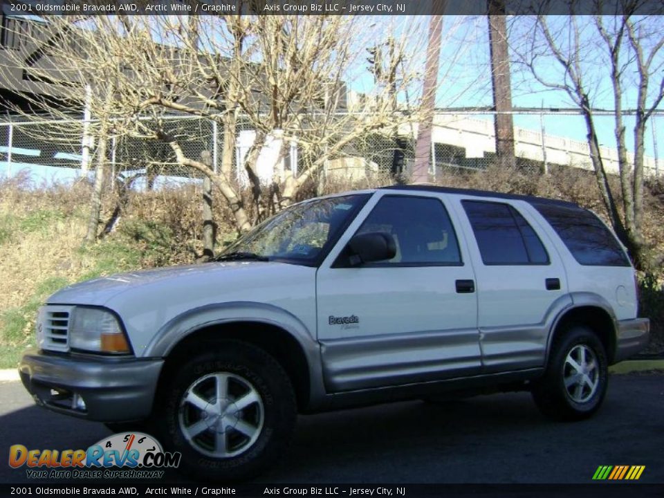 2001 Oldsmobile Bravada AWD Arctic White / Graphite Photo #1