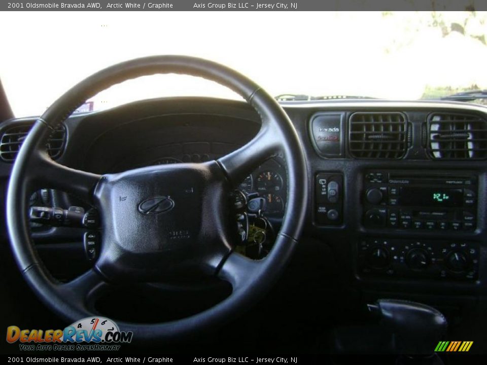 2001 Oldsmobile Bravada AWD Arctic White / Graphite Photo #7