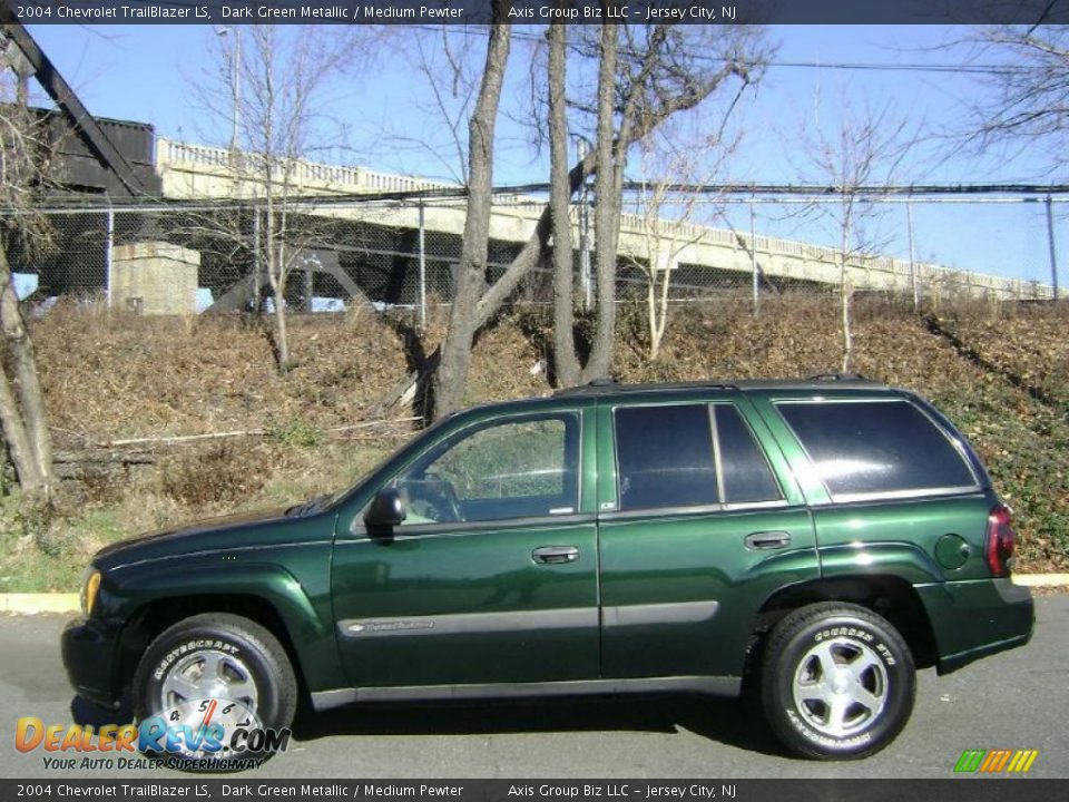 2004 Chevrolet TrailBlazer LS Dark Green Metallic / Medium Pewter Photo #2