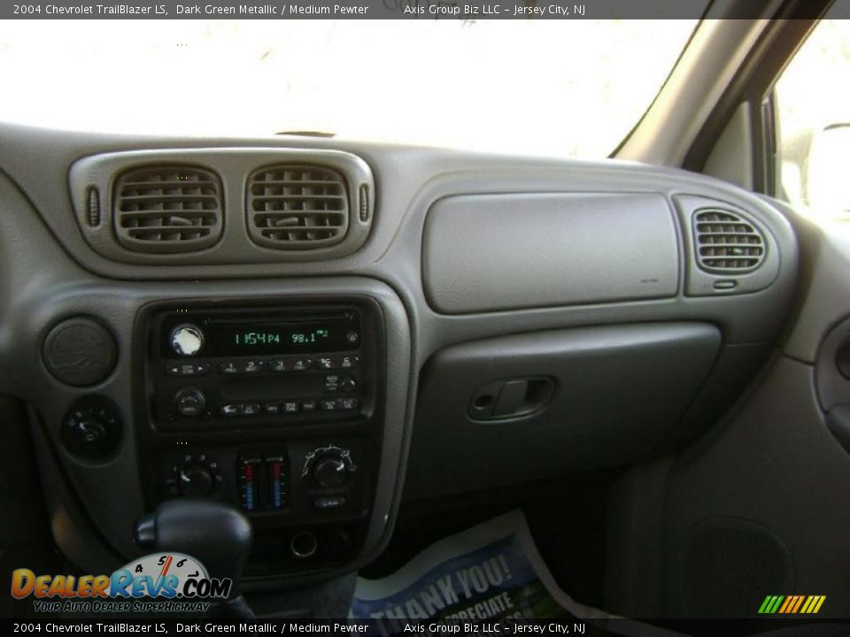 2004 Chevrolet TrailBlazer LS Dark Green Metallic / Medium Pewter Photo #8