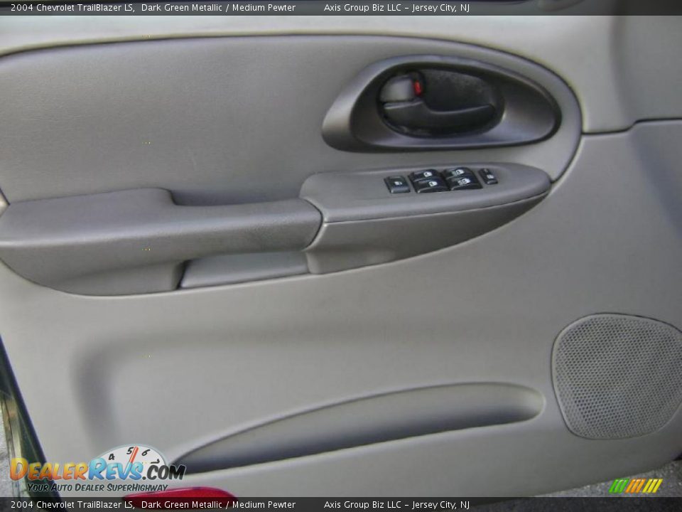 2004 Chevrolet TrailBlazer LS Dark Green Metallic / Medium Pewter Photo #9