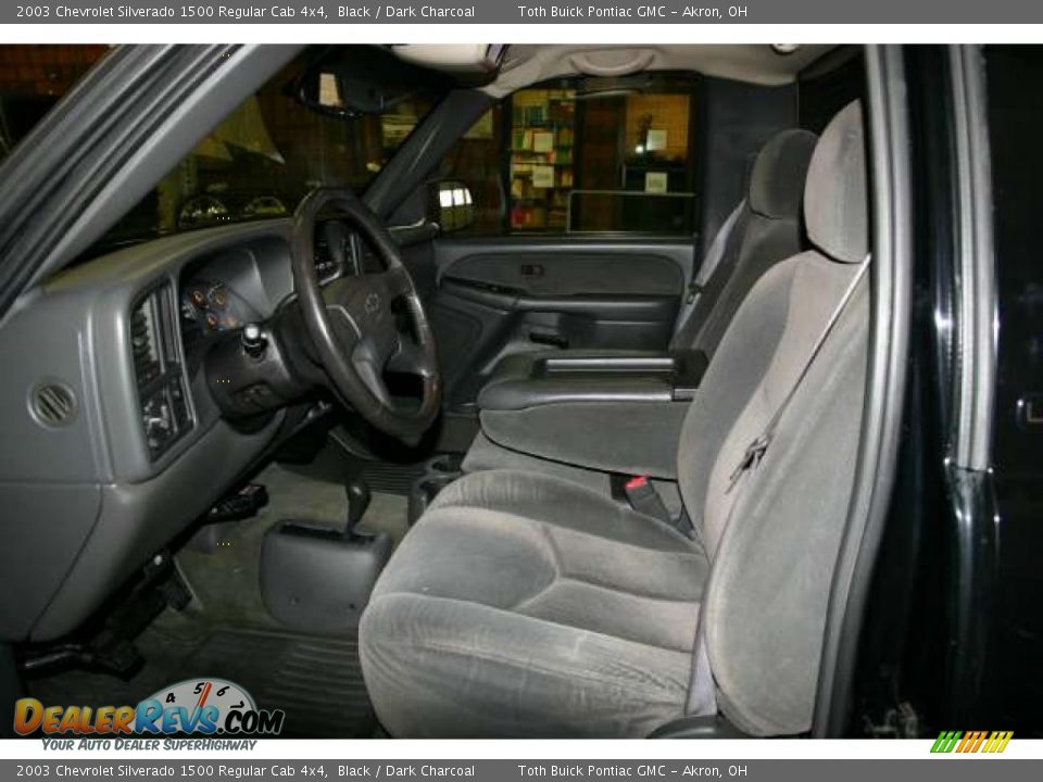 2003 Chevrolet Silverado 1500 Regular Cab 4x4 Black / Dark Charcoal Photo #6