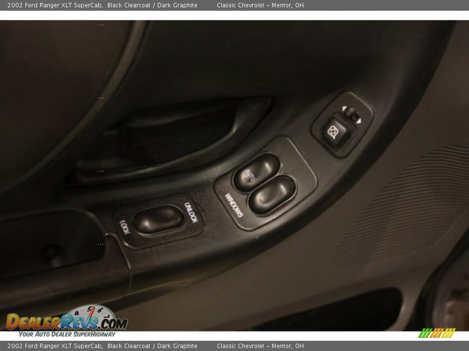2002 Ford Ranger XLT SuperCab Black Clearcoat / Dark Graphite Photo #6