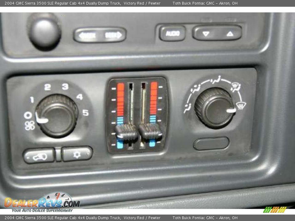 2004 GMC Sierra 3500 SLE Regular Cab 4x4 Dually Dump Truck Victory Red / Pewter Photo #12