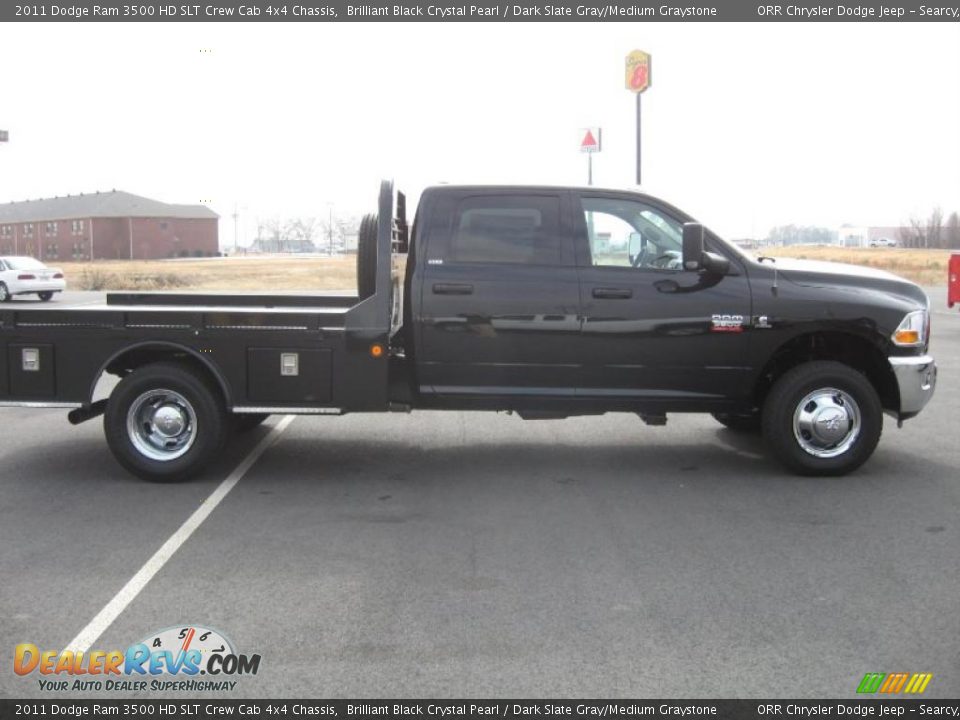2011 Dodge Ram 3500 HD SLT Crew Cab 4x4 Chassis Brilliant Black Crystal Pearl / Dark Slate Gray/Medium Graystone Photo #4