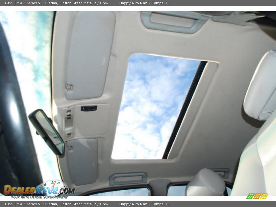 Sunroof of 1995 BMW 5 Series 525i Sedan Photo #17