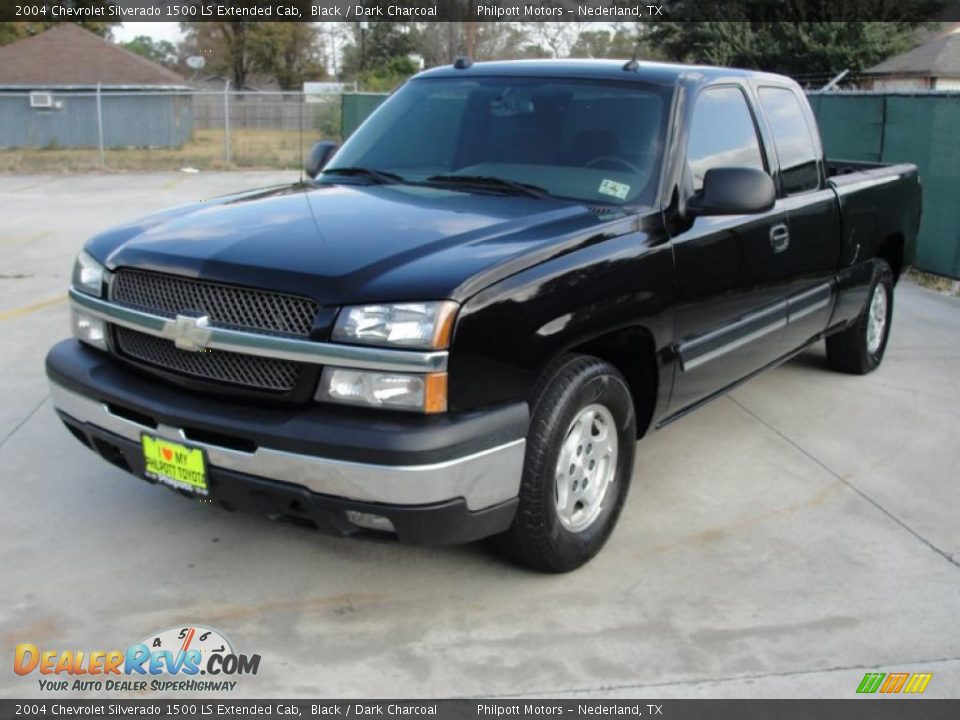 2004 Chevrolet Silverado 1500 LS Extended Cab Black / Dark Charcoal Photo #7