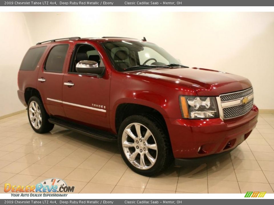 Front 3/4 View of 2009 Chevrolet Tahoe LTZ 4x4 Photo #1
