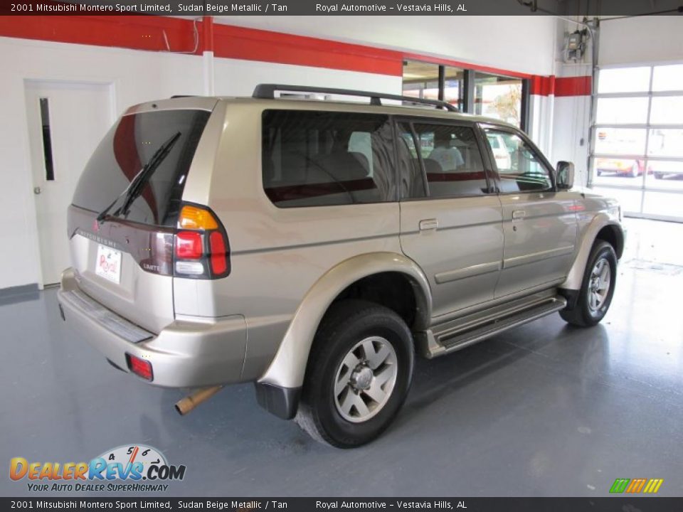 2001 Mitsubishi Montero Sport Limited Sudan Beige Metallic / Tan Photo #4