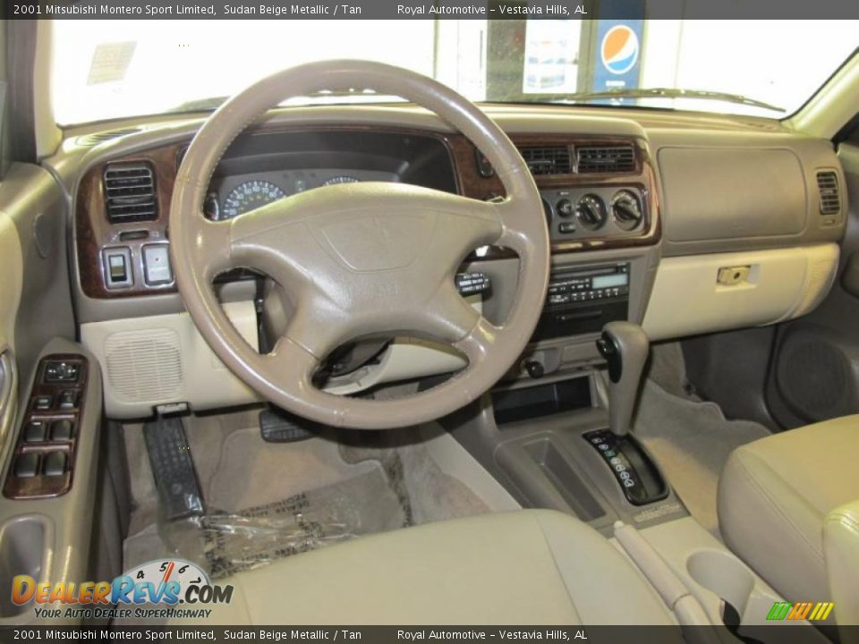Dashboard of 2001 Mitsubishi Montero Sport Limited Photo #13