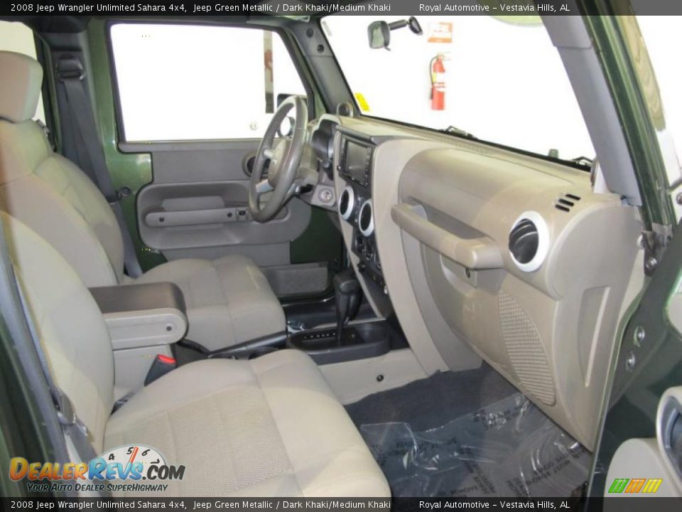 2008 Jeep Wrangler Unlimited Sahara 4x4 Jeep Green Metallic / Dark Khaki/Medium Khaki Photo #11