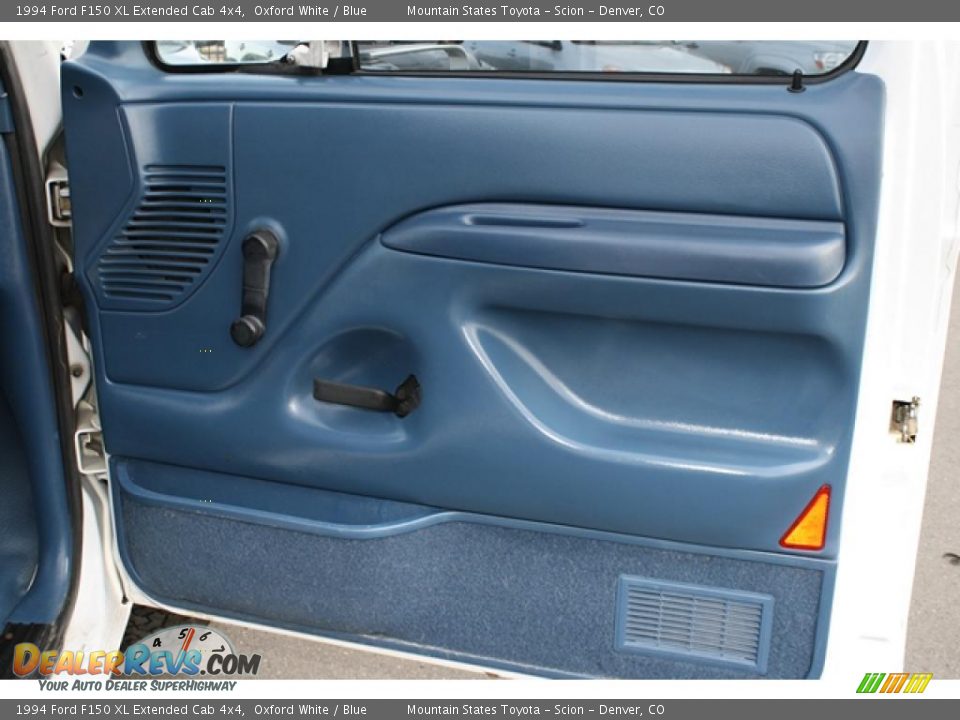 Door Panel of 1994 Ford F150 XL Extended Cab 4x4 Photo #15