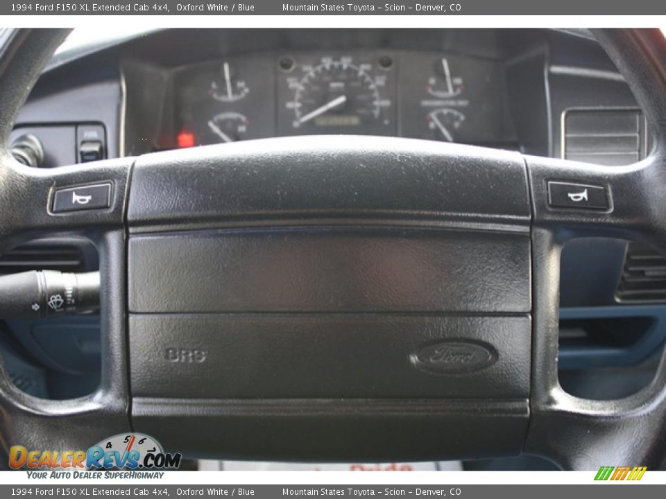 1994 Ford F150 XL Extended Cab 4x4 Oxford White / Blue Photo #16