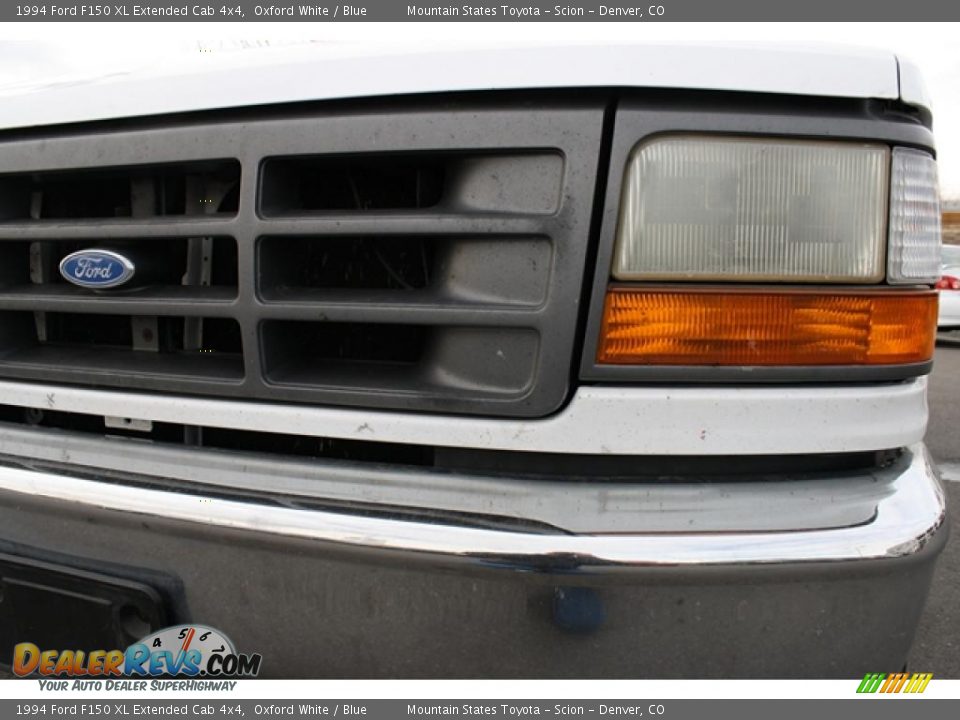 1994 Ford F150 XL Extended Cab 4x4 Oxford White / Blue Photo #28