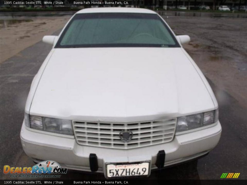1995 Cadillac Seville STS White / Shale Photo #2