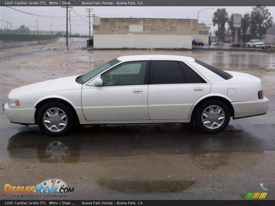 1995 Cadillac Seville STS White / Shale Photo #4